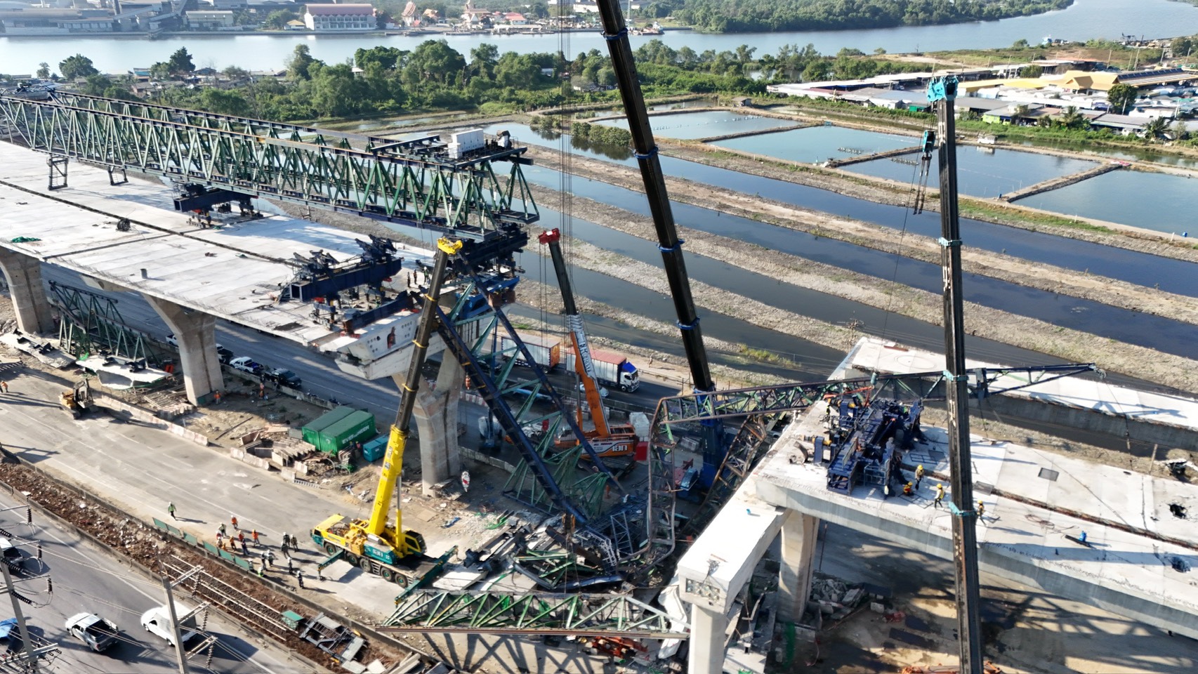 กรมทางหลวง เผยความคืบหน้าการรื้อถอนโครงสร้างเหล็กบนถนนพระราม 2 พร้อมลงพื้นที่ร่วมกับ วสท. ติดตามการทำงาน เน้นความปลอดภัยหลักว