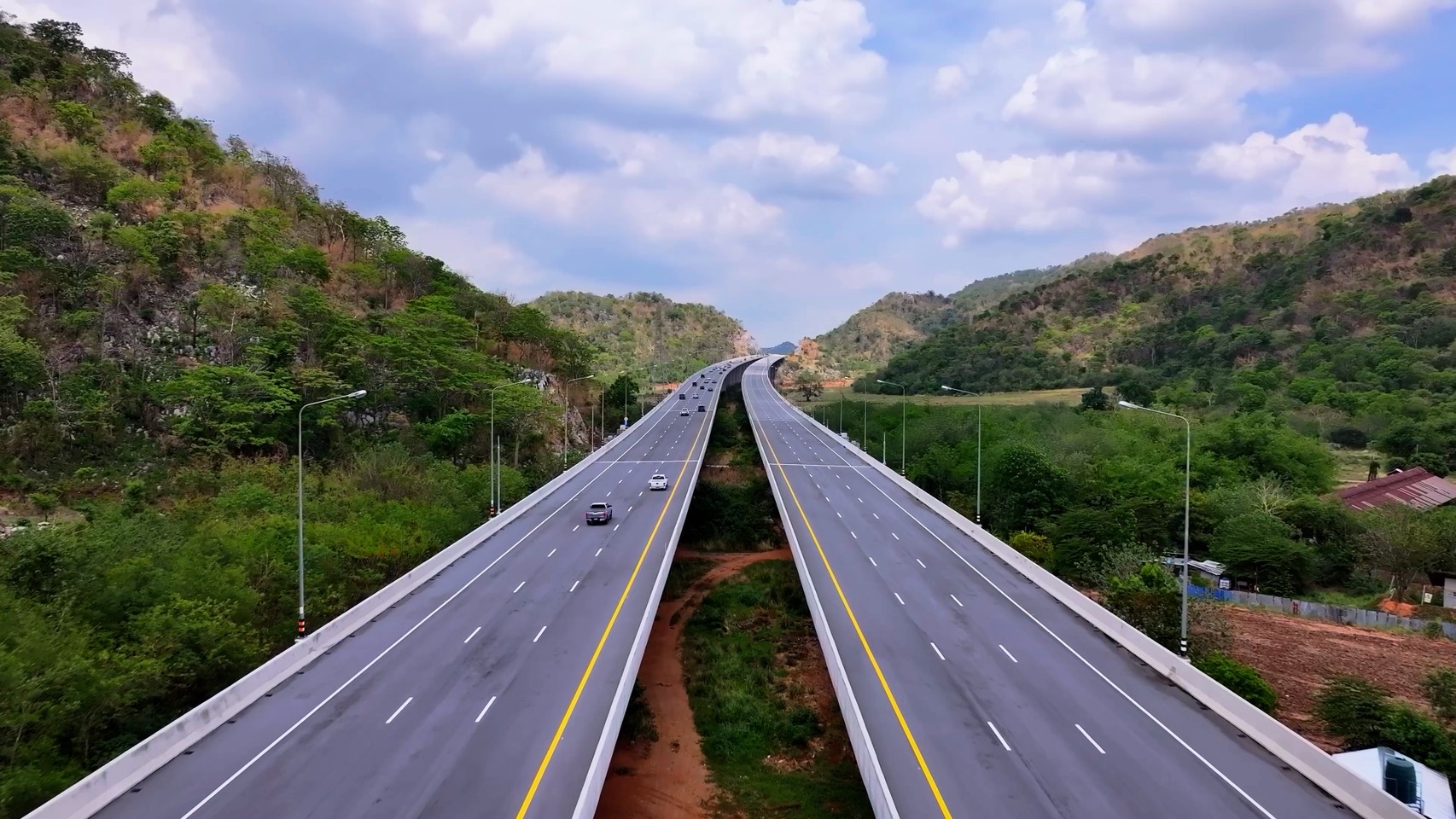 กรมทางหลวง เร่งก่อสร้าง M6 บางปะอิน - นครราชสีมา เสร็จเร็วกว่าแผน เริ่มเปิดทดลองใช้ฟรีตลอดสาย ช่วงปีใหม่ 2569 ตั้งแต่ 26 ธ.ค